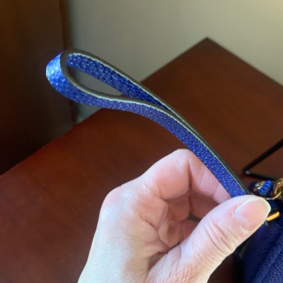 Henri Bendel wristlet with dust bag - LNC - Picture 2 of 7